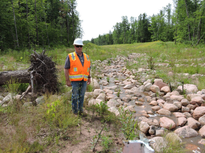 Poll: Voters favor Copperwood